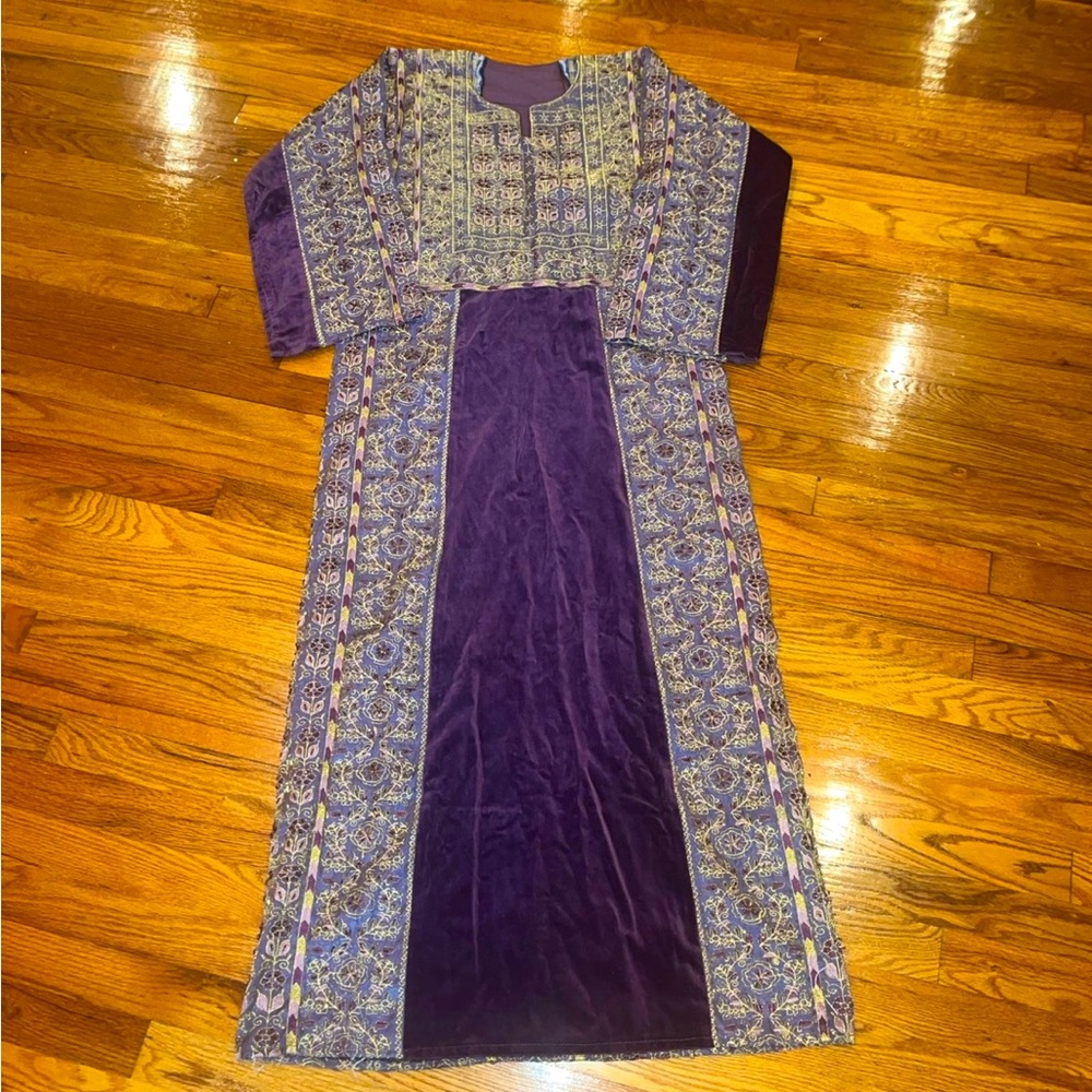 Purple velvet thobe